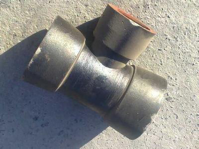 老房子西和铸铁管下水漏水怎么处理